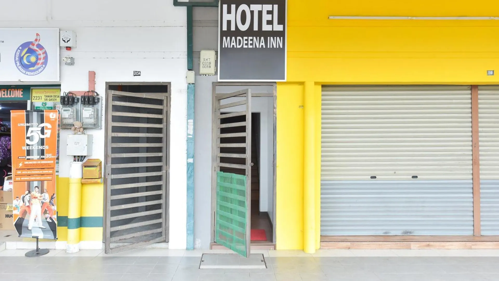 Oyo 90869 Hotel Madeena Inn Sepang